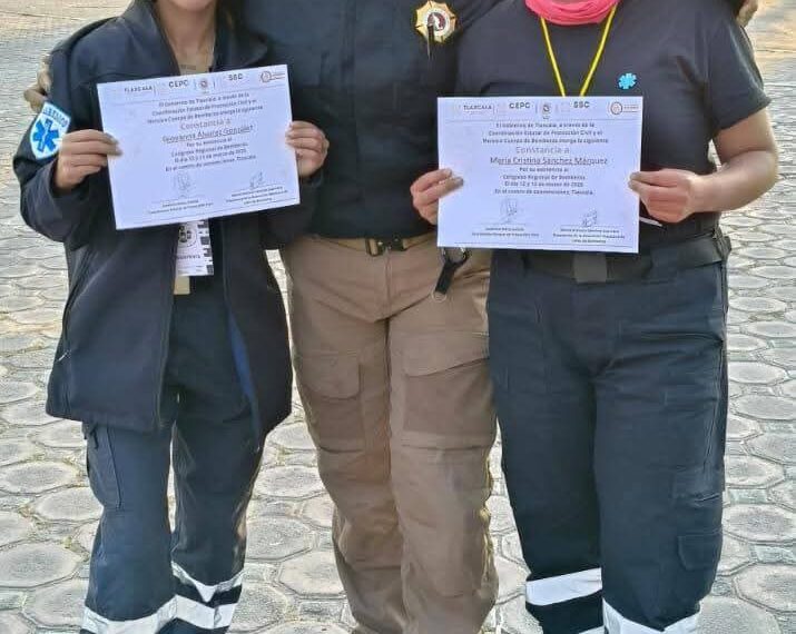 Paramédicas de Protección Civil de Españita Participan en el Congreso Regional de Bomberas